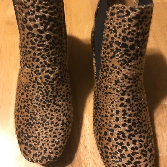 Sacred Heart Ankle Boot Size 8 - Picture 2 of 5